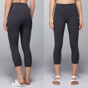 lululemon Wunder Under Charcoal Gray high rise crop leggings COTTON size 6